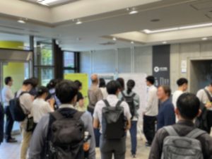 参加者で賑わう学会(写真：柳さん)